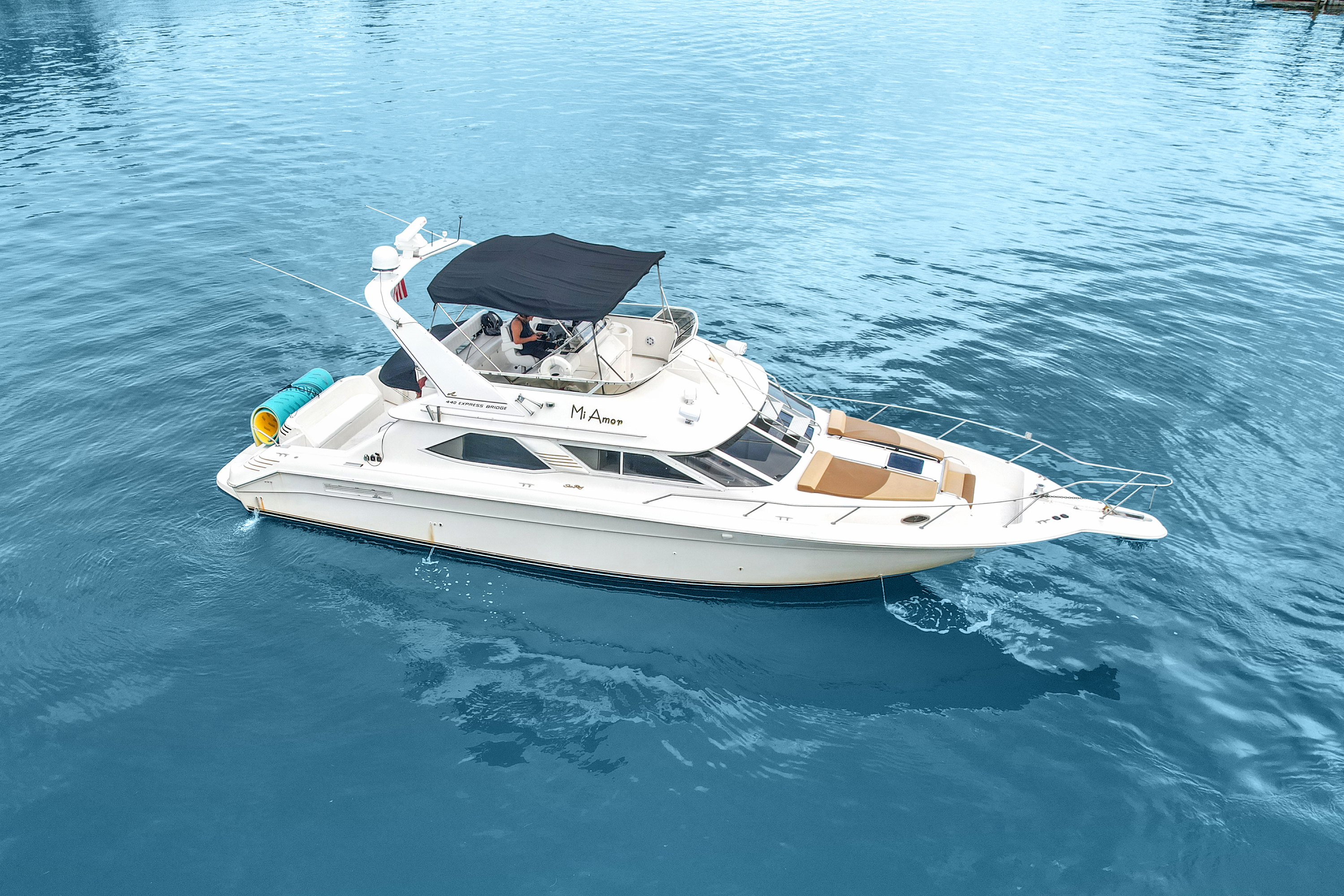 Sea Ray 48